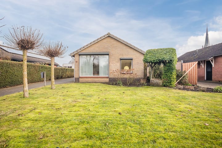 Photo 2 of Werenfriedstraat 31