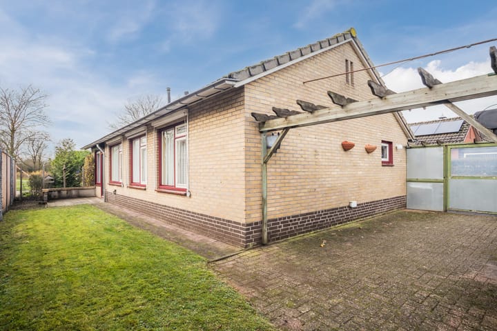 Photo 21 of Werenfriedstraat 31