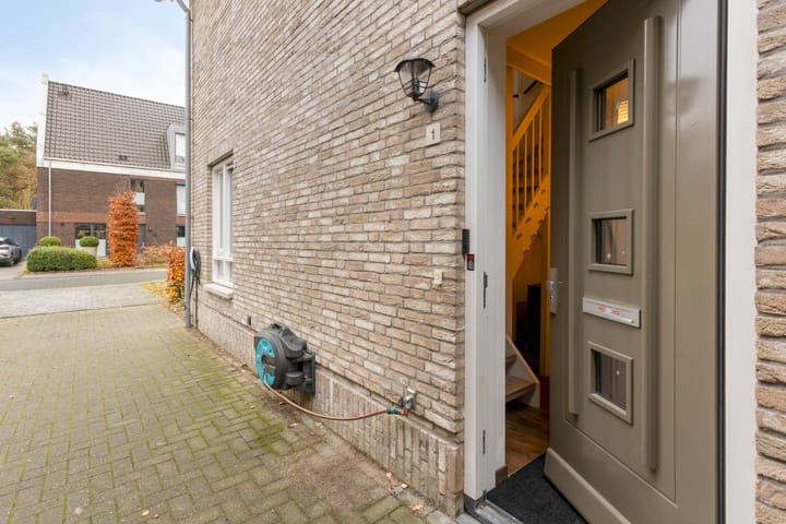 Foto 6 van Pieter van Varklaan 1