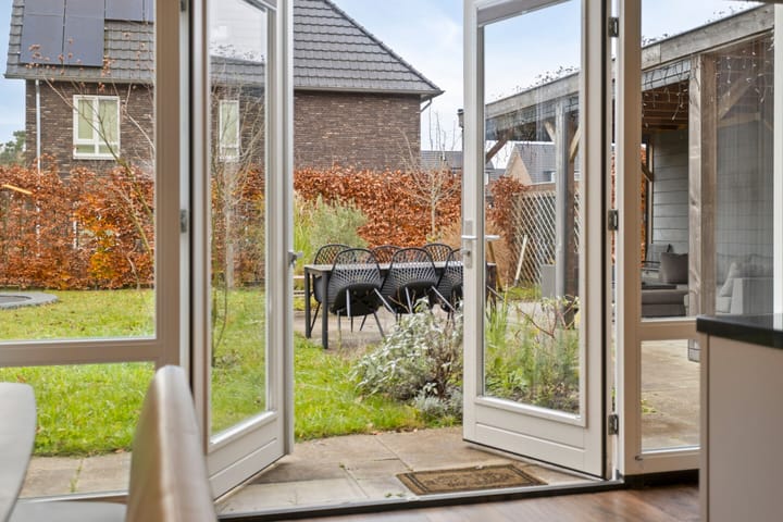 Foto 18 van Pieter van Varklaan 1