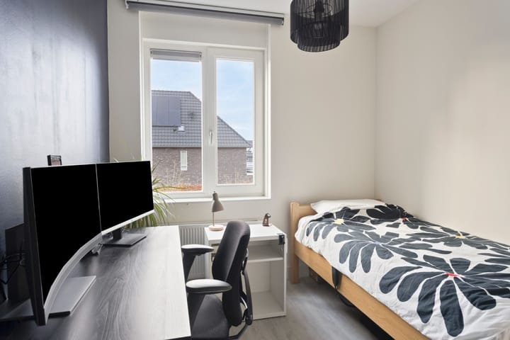 Foto 39 van Pieter van Varklaan 1