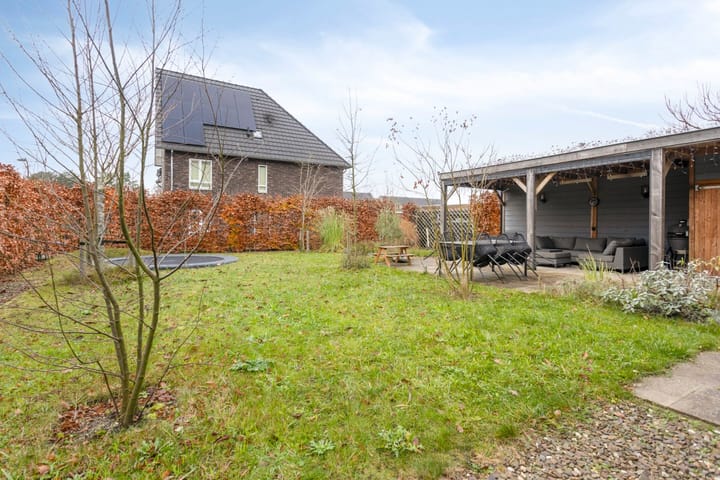 Foto 52 van Pieter van Varklaan 1