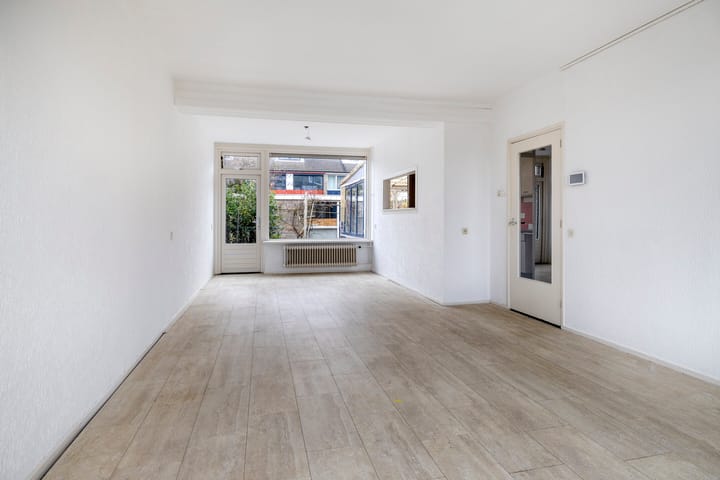 Photo 3 of Octave van Rijsselberghestraat 73