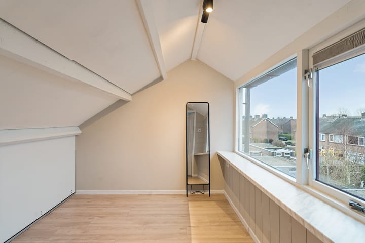 Photo 38 of Koningin Wilhelminastraat 22