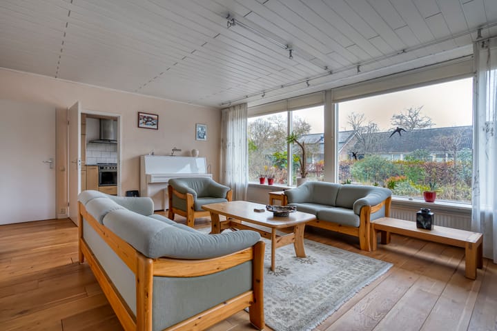 Foto 11 van Meidoornlaan 4