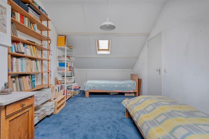 Foto 37 van Meidoornlaan 4