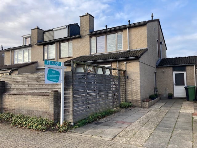 Photo 35 of Louise Michelstraat 7