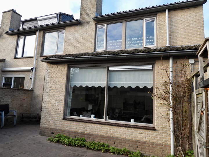 Photo 37 of Louise Michelstraat 7