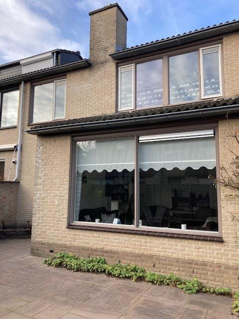 Photo 38 of Louise Michelstraat 7