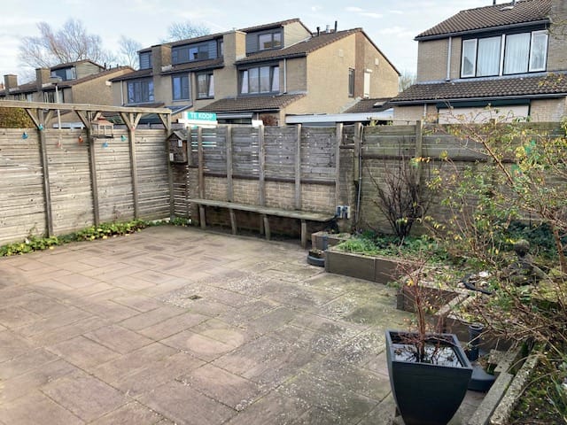 Photo 41 of Louise Michelstraat 7