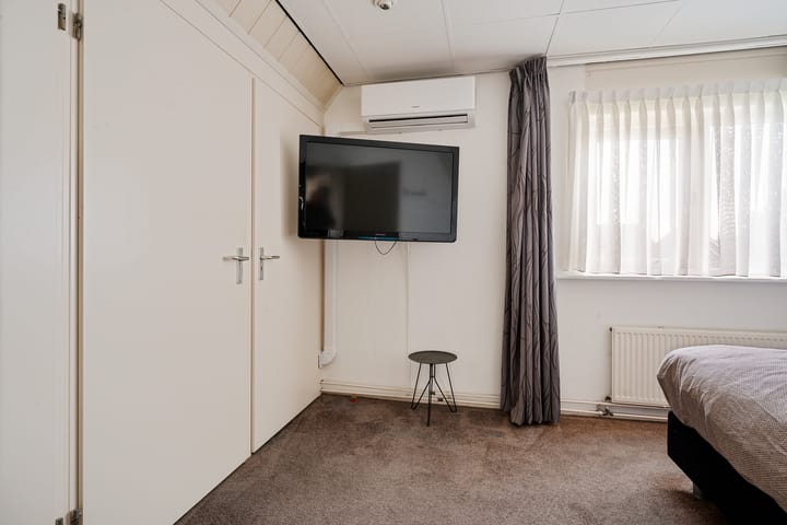 Photo 32 of Wijkstraat 130