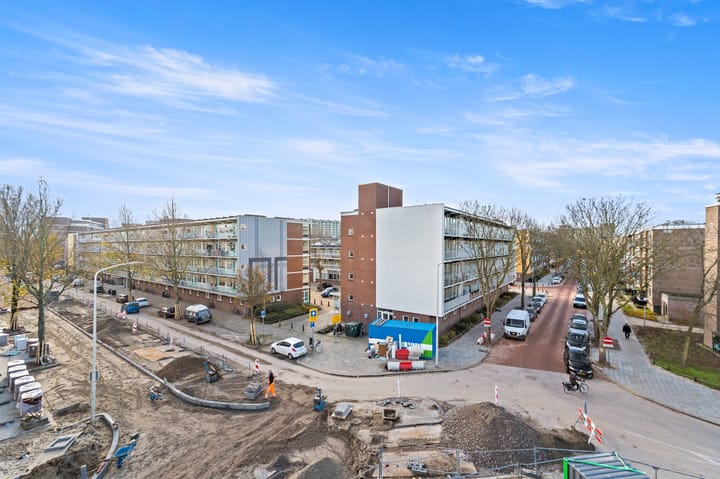 Photo 24 of Den Helderstraat 157