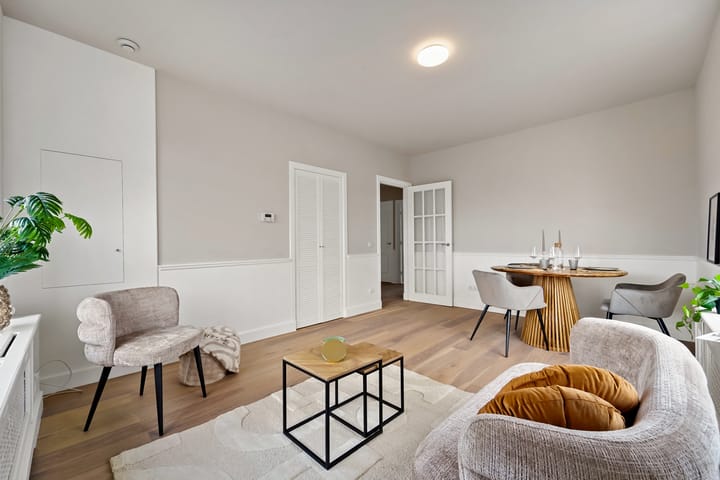 Photo 7 of Den Helderstraat 157