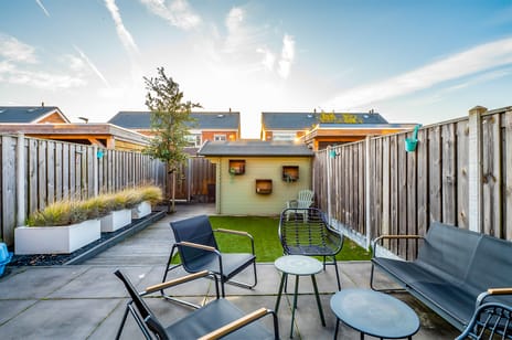 Hoeker 6 tertiary image