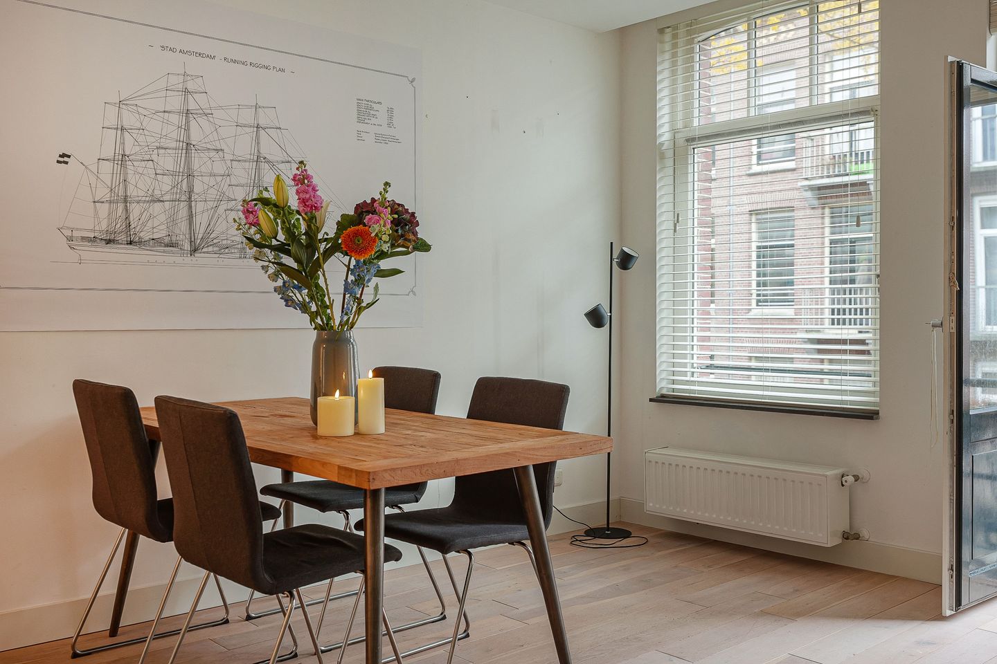 Photo 5 of Vrolikstraat 297-F