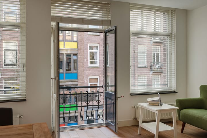 Photo 8 of Vrolikstraat 297-F