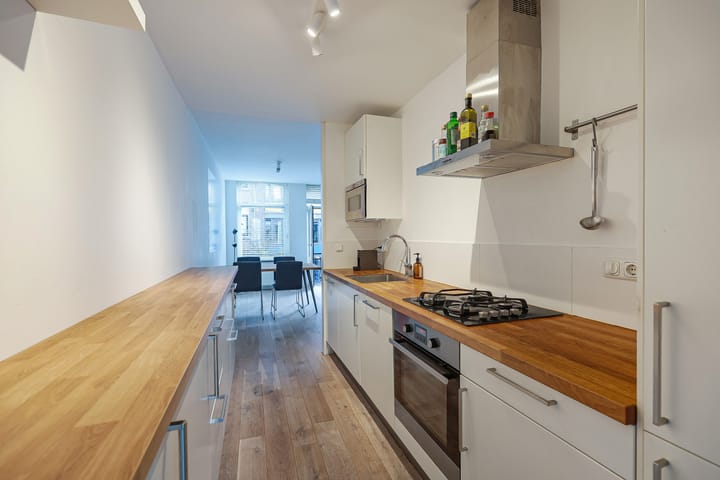 Photo 16 of Vrolikstraat 297-F