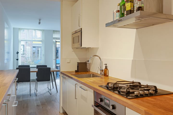 Photo 17 of Vrolikstraat 297-F