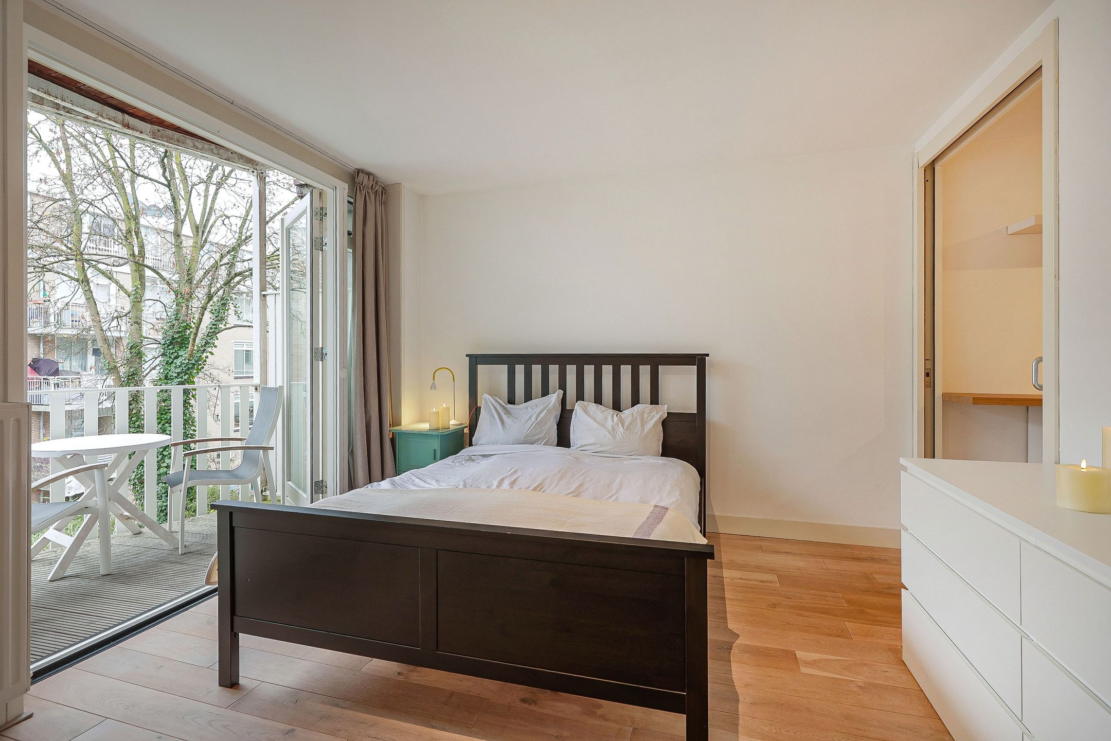 Photo 21 of Vrolikstraat 297-F