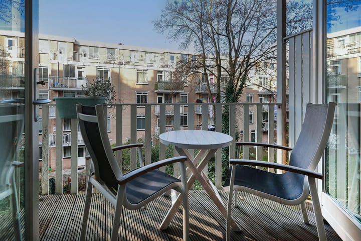 Photo 22 of Vrolikstraat 297-F