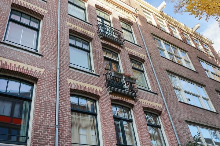 Photo 37 of Vrolikstraat 297-F