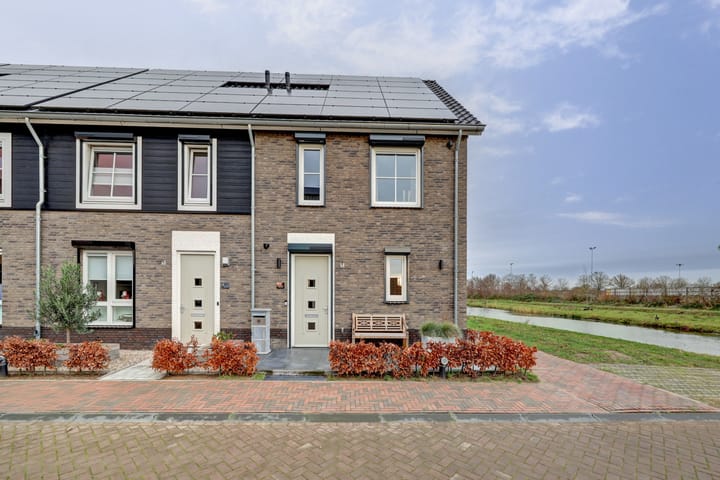 Photo 2 of Blauwbleuren 2