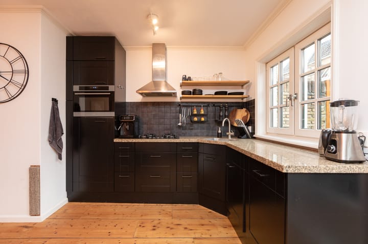 Photo 10 of Kerkstraat 28