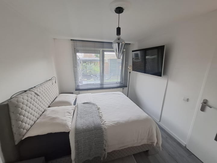 Foto 10 van Tochtenweg 10