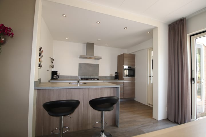 Foto 16 van Barber Yntjesstraat 31