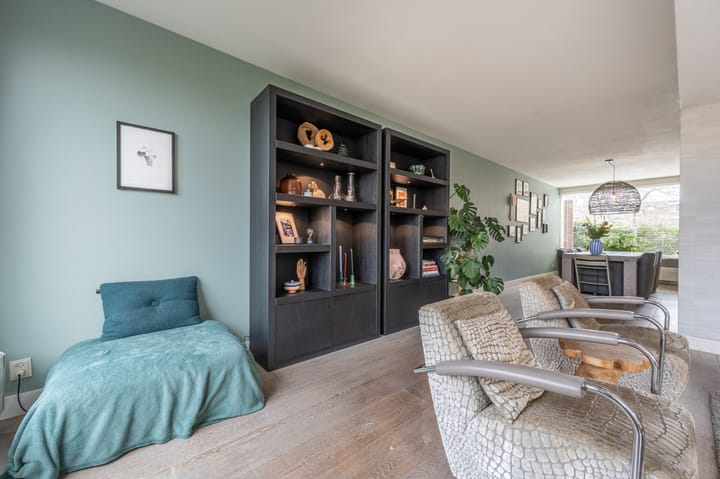 Photo 17 of Zeggegors 24