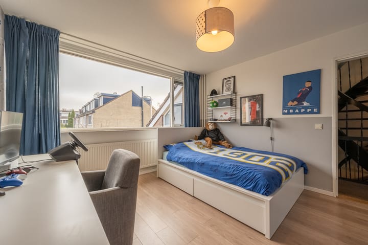 Photo 39 of Zeggegors 24