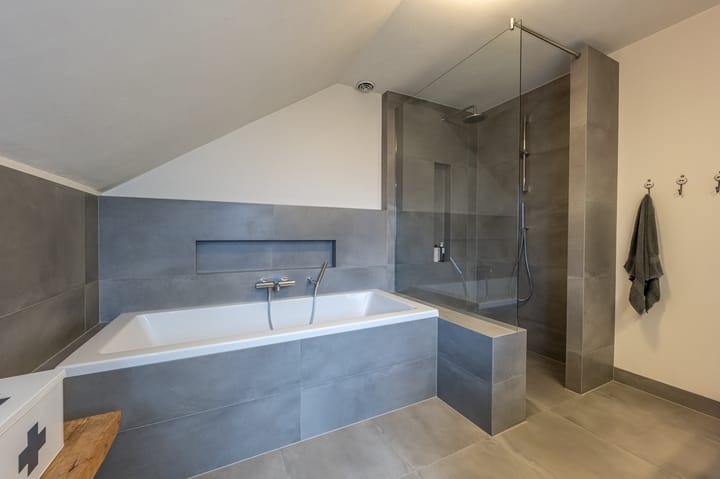 Photo 43 of Zeggegors 24