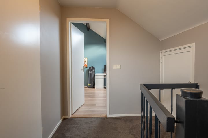 Photo 46 of Zeggegors 24