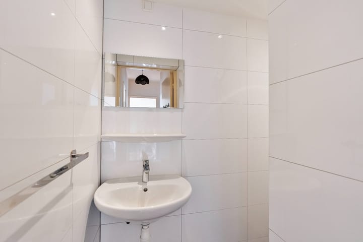 Photo 9 of Alberickstraat 153