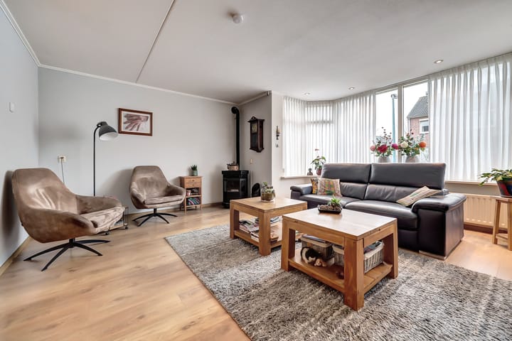 Foto 3 van Geelrijs 22