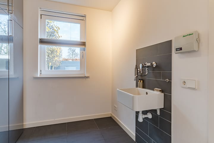 Photo 22 of Molenstraat 15