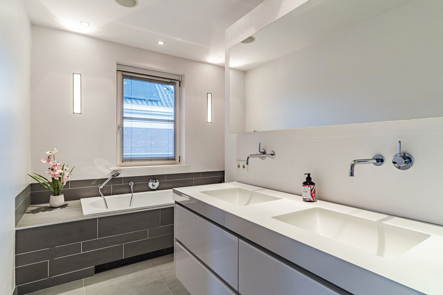 Foto 34 van Molenstraat 15