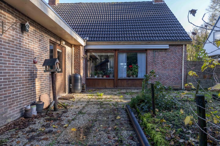 Photo 38 of Meidoornlaan 21