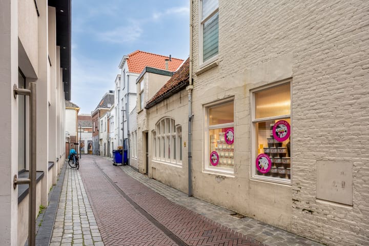 Foto 9 van Ostendestraat 12