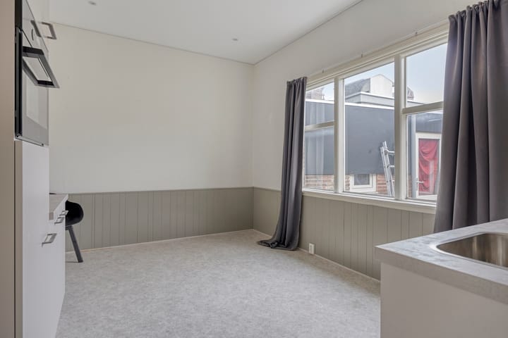 Foto 15 van Ostendestraat 12