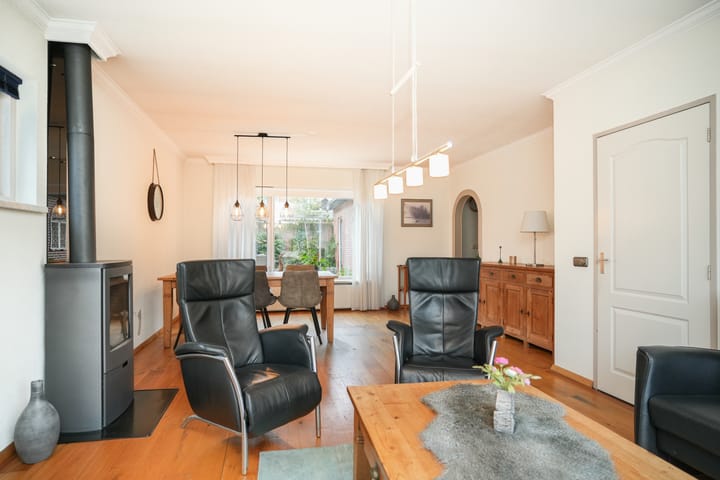 Photo 12 of Kerkweg 35