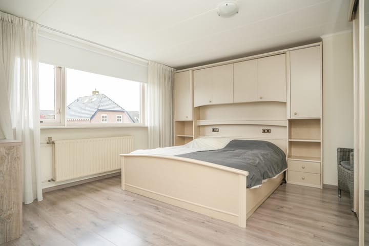 Photo 20 of Kerkweg 35