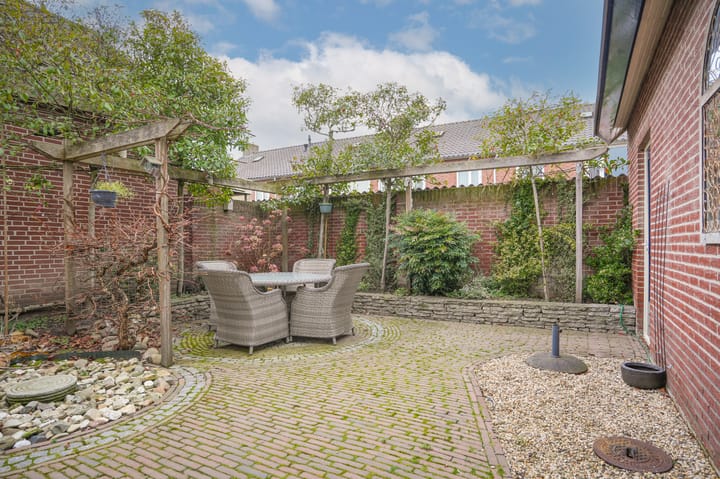 Photo 47 of Kerkweg 35