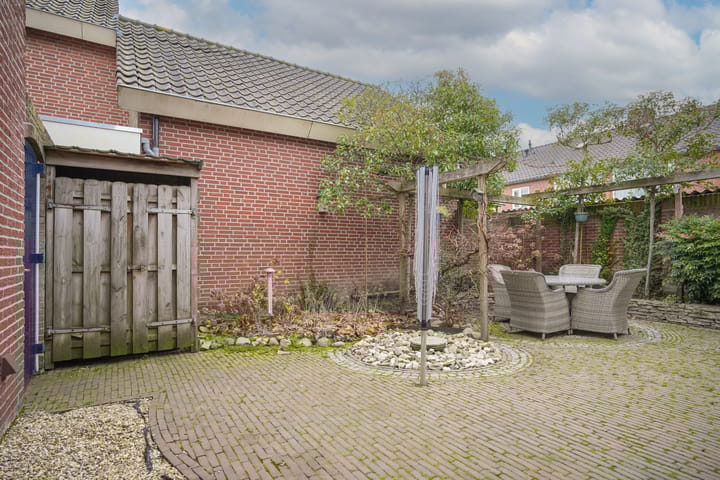 Photo 50 of Kerkweg 35