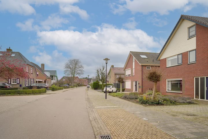 Photo 59 of Kerkweg 35