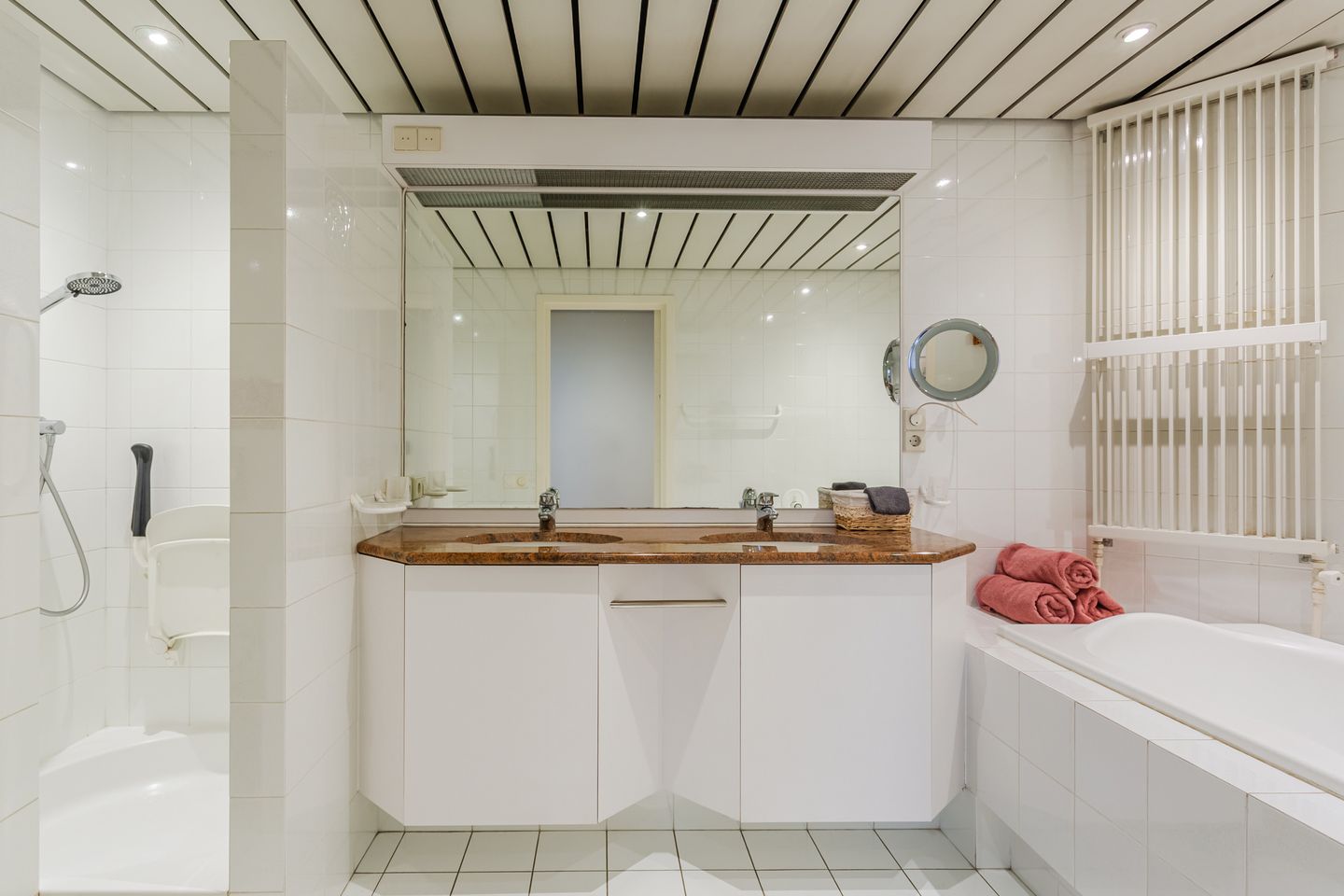 Photo 19 of Markt 56