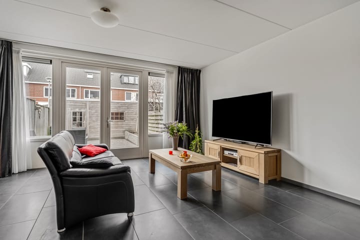 Photo 11 of Aardbeivlinder 104