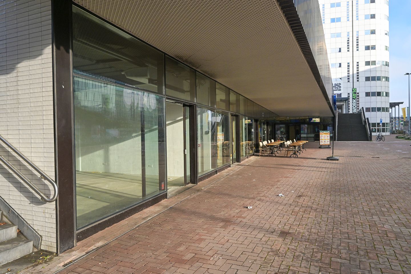 View photo 3 of Waldorpstraat 25-A