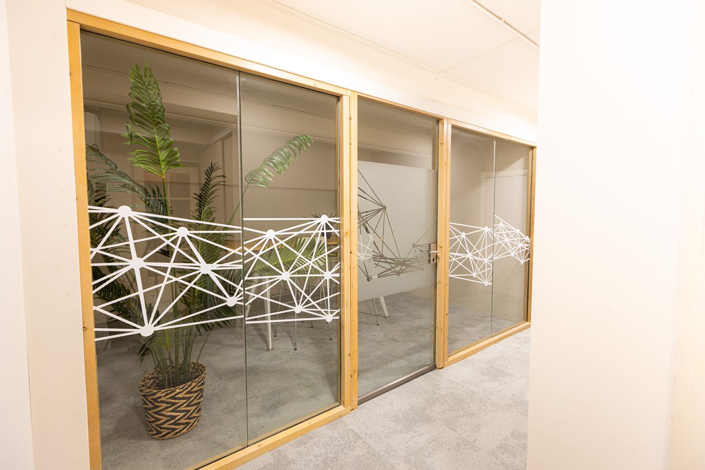 View photo 2 of Neutronstraat 7-15