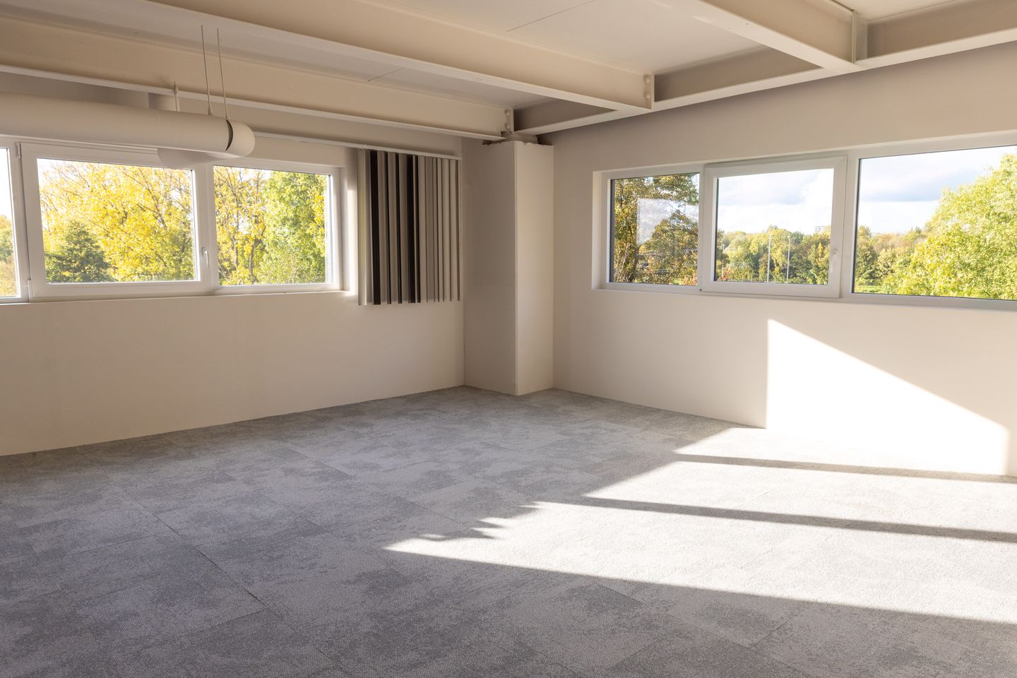 View photo 4 of Neutronstraat 7-15